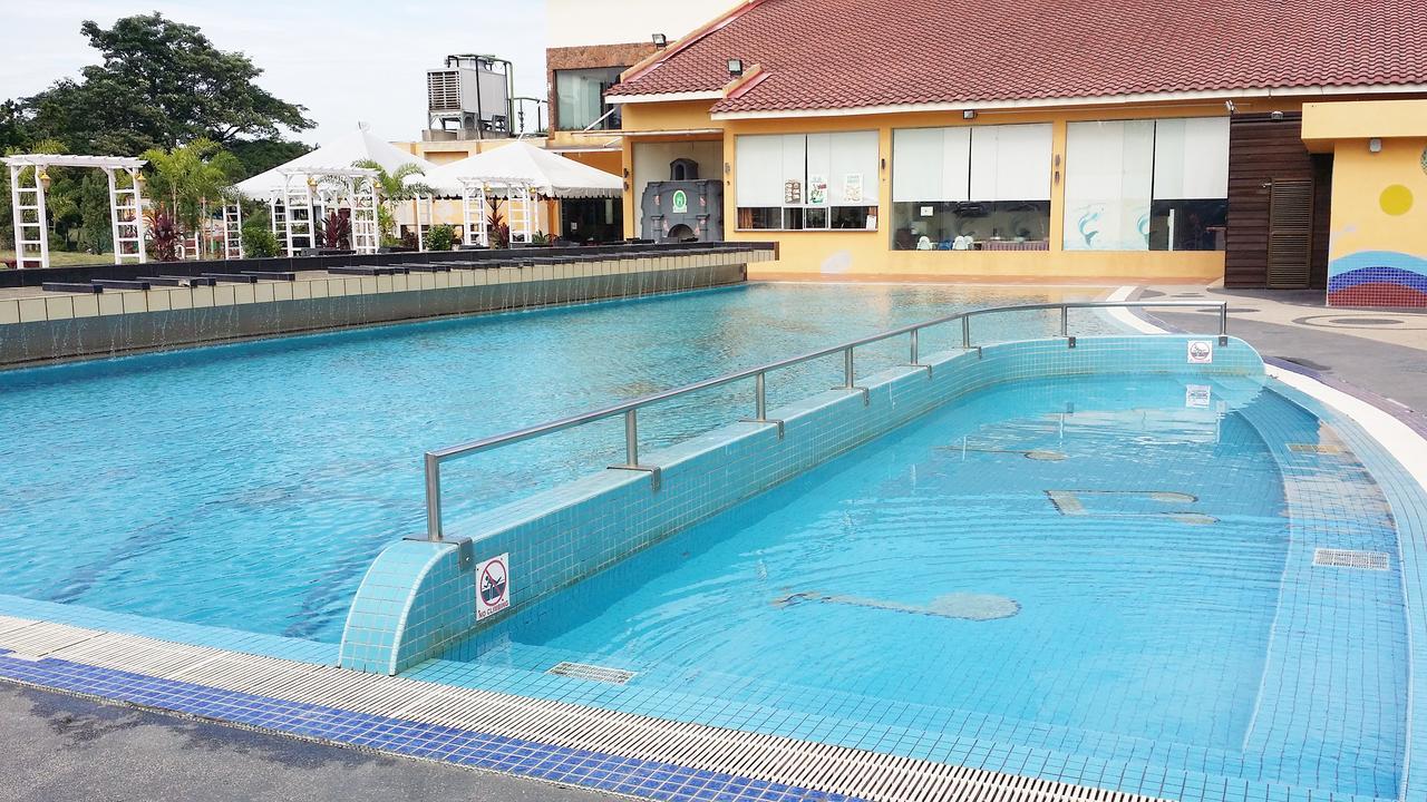 A Famosa Resort Melaka Buitenkant foto